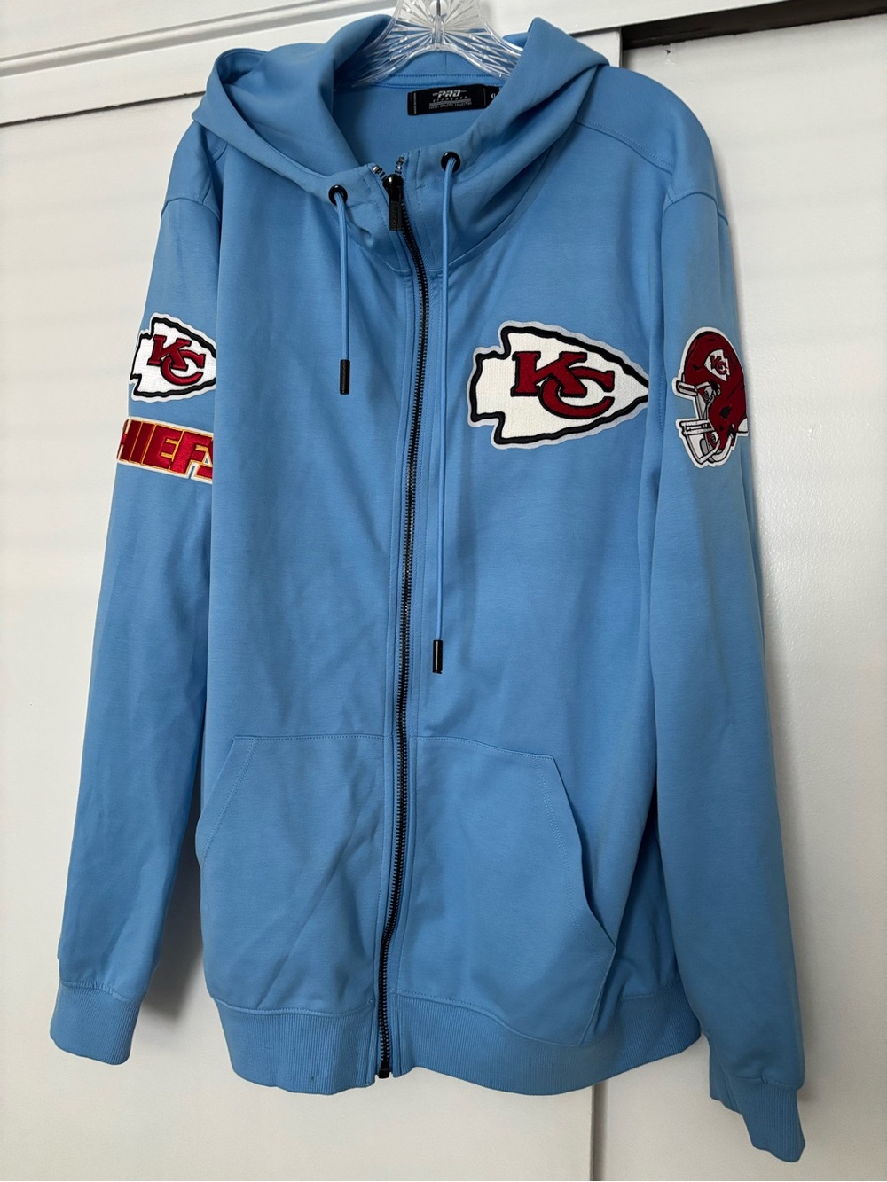 Pro Standard Kansas City Chiefs Light Blue Full-Zip Hoodie Men’s
